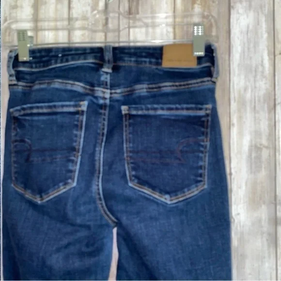 American Eagle Next Level Stretch Super High Rise Jegging Fray Bottom Jeans - Picture 4 of 8